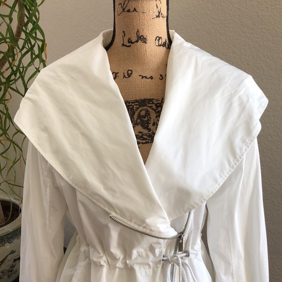 BCBGMaxAzria Jacket - Picture 4 of 10